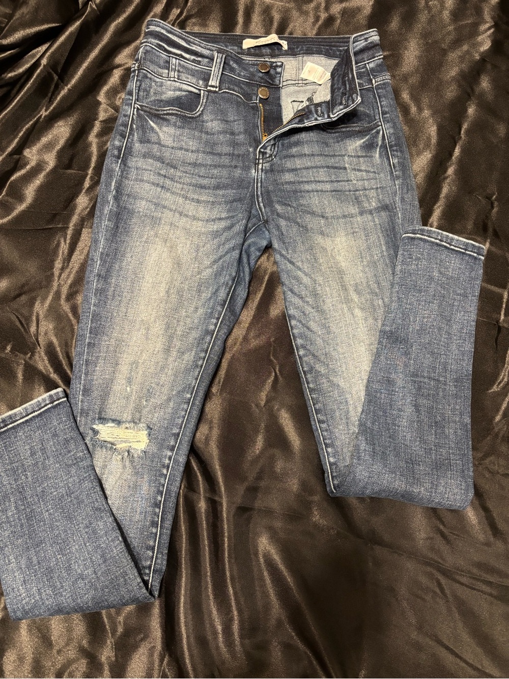 KanCan Distressed Light-Mid Wash Skinny Jeans
